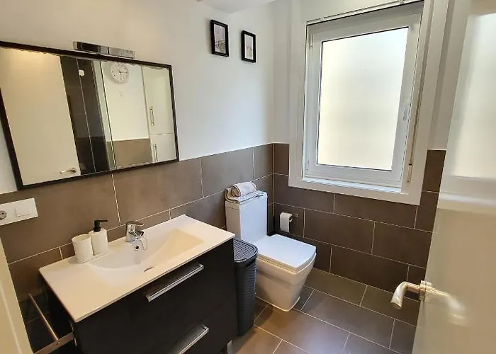 Tranquilidad Cerca De La Playa... Vivir La Ciudad A Coruña